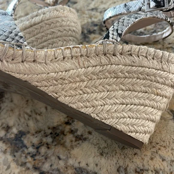 Cute Charles David Wedge Shoes - Picture 6 of 7